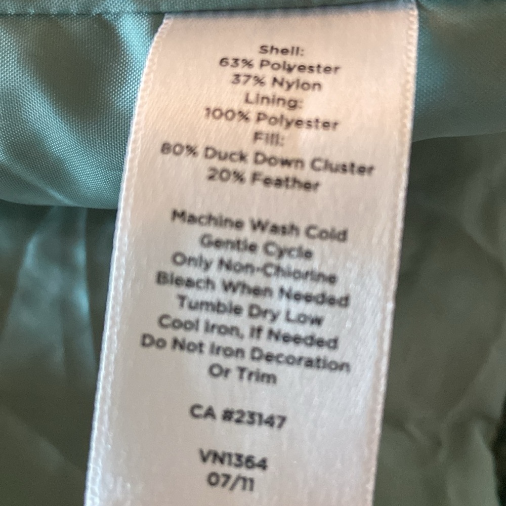 Talbots Ladies Puffer Vest with Duck Down and Feather Fill Size L Petite - Picture 10 of 11